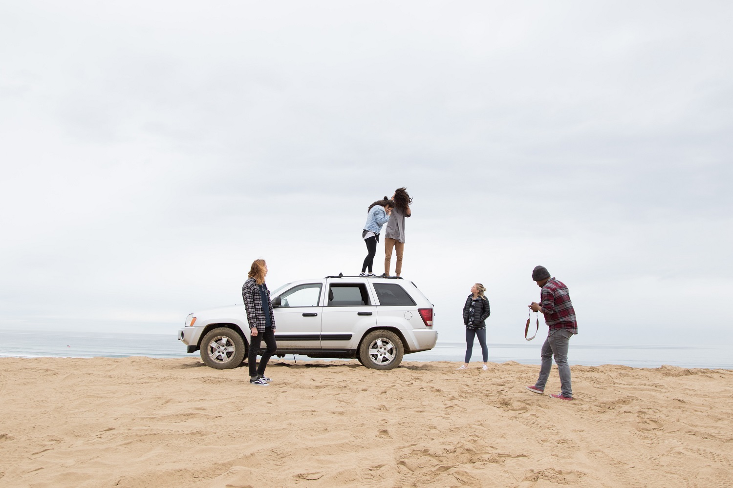 JHC Auto Center - Aula de inglês grátis! Você sabe como dizer, em inglês, o  nome dos pedais do carro? Aprenda na imagem e ensine os amigos no churrasco  do fim de